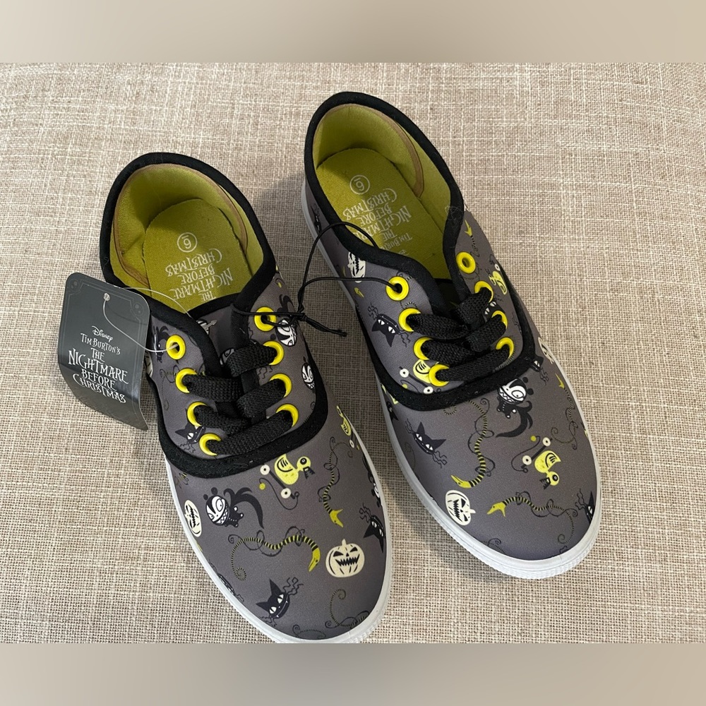 Hot topic nightmare before Christmas shoes